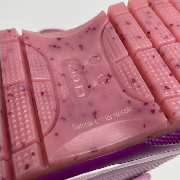 Crocs Women’s Purple Mega Crush Clogs / Size-M5, W7 - Picture 8 of 16